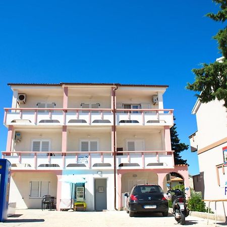 Apartmani Vidusin Novalja Extérieur photo